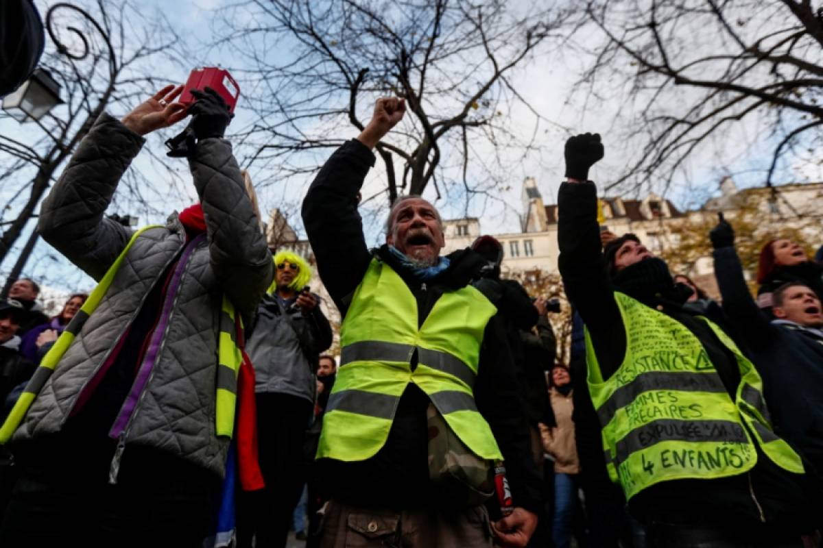 Γαλλία: Επιστρέφουν τα «Κίτρινα Γιλέκα» - 154 συλλήψεις στο Παρίσι