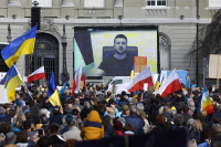 Ζελένσκι: Συμφωνία με την Ρωσία μόνο μετά από δημοψήφισμα