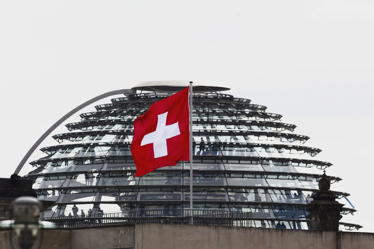 Μίνι κραχ στην Ευρώπη: Καταρρέει η Credit Suisse με διψήφια πτώση
