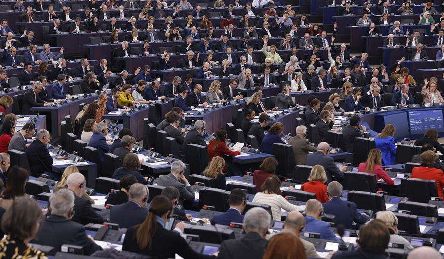 Στο Ευρωκοινοβούλιο το ζήτημα του κράτους δικαίου, οι υποκλοπές και η ελευθεροτυπία στην Ελλάδα