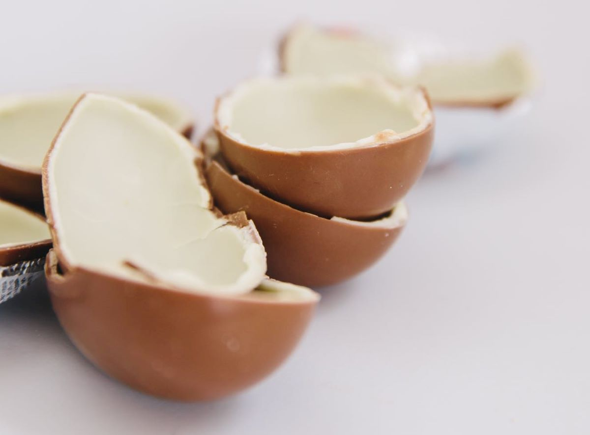 ΕΦΕΤ για σαλμονέλα σε αυγά Kinder: Ανακαλούνται όλα τα προϊόντα Schokobons και Surprise Maxi