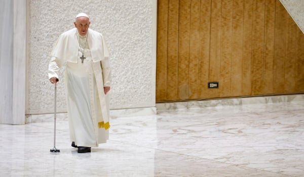 Πάπας Φραγκίσκος: Νέο ανακοινωθέν για την υγεία του και αγωνία για το Πάσχα