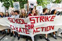 Χιλιάδες σχολεία και πανεπιστήμια από όλο τον κόσμο δεσμεύθηκαν κατά της κλιματικής αλλαγής