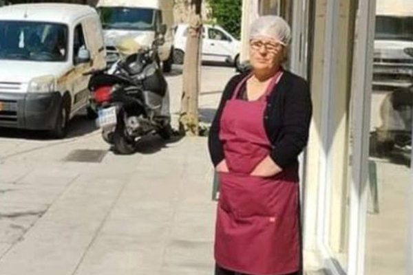 Μάγδα Φύσσα: Τραπεζοκόμος στις Κοινωνικές Υπηρεσίες του Δήμου Κερατσινίου (φωτογραφίες)