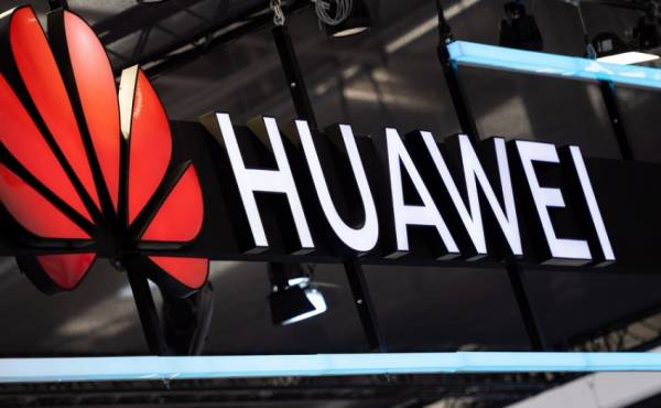 Βρετανία: Απέκλεισε την Huawei από το δίκτυο 5G
