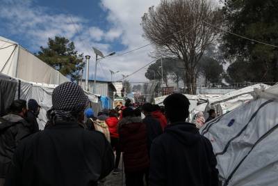 Κορονοϊός στην Ελλάδα: «Ωρολογιακή βόμβα η Μόρια εάν εμφανιστεί κρούσμα»