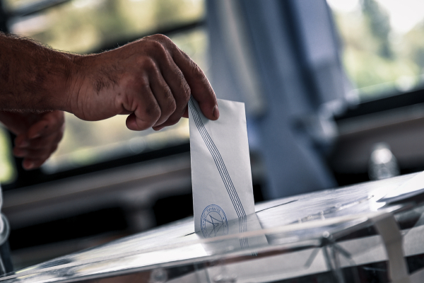 Αποτελέσματα εκλογών 2023: Στο 48,36% η αποχή – Γύρισαν την πλάτη στις κάλπες οι πολίτες