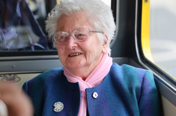 Γιαγιά 109 ετών αποκαλύπτει τα μυστικά της μακροζωίας της - Τι λέει