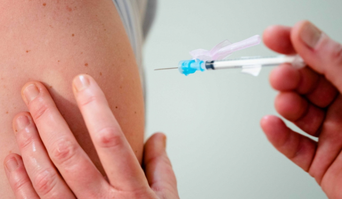 Ποιοι δίνουν ραντεβού με την τρίτη δόση εμβολίου
