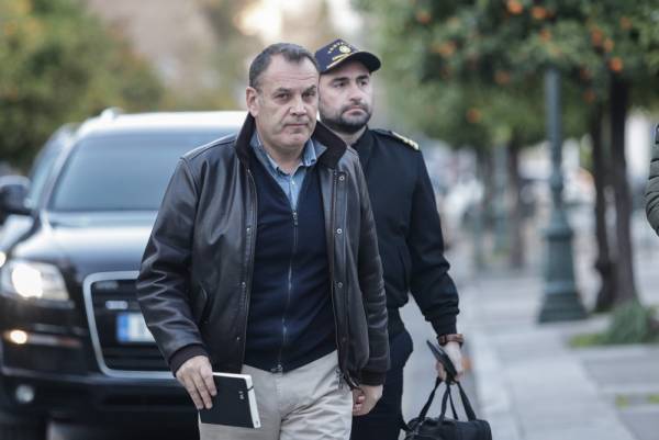 Παναγιωτόπουλος: Αναστέλλεται η άδεια ορκωμοσίας στους νεοσύλλεκτους