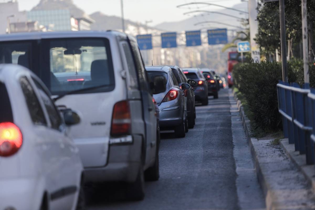 Κυκλοφοριακές ρυθμίσεις το μεσημέρι στο κέντρο της Αθήνας
