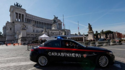 Πυρπολήθηκε αυτοκίνητο Ιταλού διπλωμάτη στο Βερολίνο, ζημιές στο ιταλικό προξενείο στην Βαρκελώνη