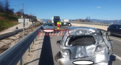 Τραγωδία στην εθνική Πατρών-Αθηνών - Φορτηγό παρέσυρε και σκότωσε 22χρονη
