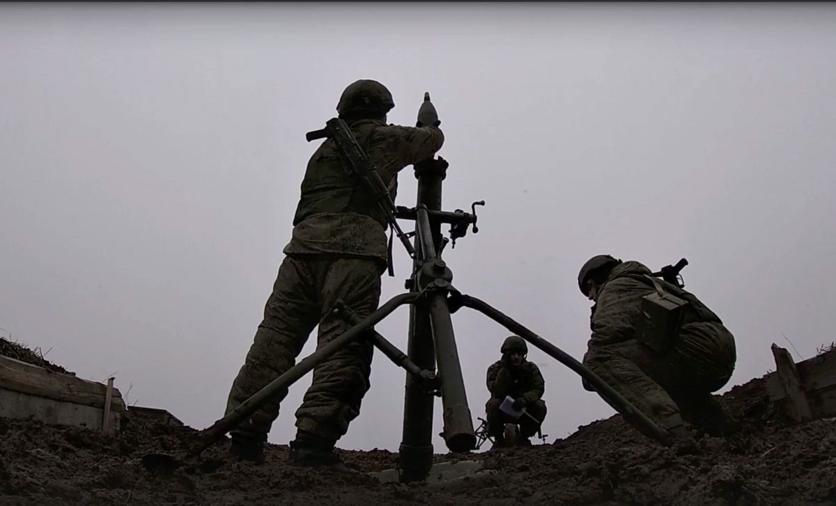 Πόλεμος στην Ουκρανία: Πληροφορίες για ένα νεκρό - Βομβαρδισμοί και εκρήξεις σε όλη τη χώρα
