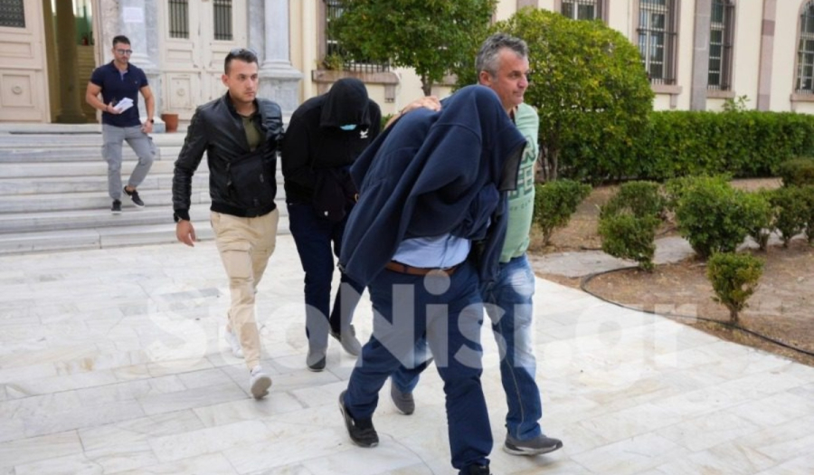 Μυτιλήνη: Στη φυλακή o τραυματιοφορέας και o ιδιοκτήτης του γραφείου τελετών για τη «φάμπρικα» σε νοσοκομείο