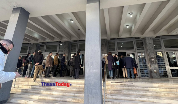 Θεσσαλονίκη: Ουρές στα δικαστήρια μετά τον φάκελο-βόμβα - «Ξαναγράφεται» το σύστημα ασφαλείας