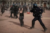 «Παρίσι - Τέξας» με 13.000 αστυνομικούς στους δρόμους: Νέες μεγάλες διαδηλώσεις