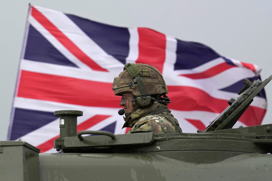 Μετά τον Μακρόν και ο Γουάλας: Δεν αποκλείονται βρετανικά στρατεύματα στην Ουκρανία