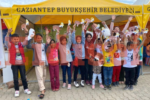 Αποστολή του iEidiseis στην Τουρκία: Ο σεισμός με τα μάτια των παιδιών