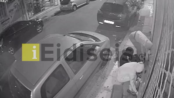 Καρέ - καρέ η διάρρηξη σε κατάστημα πριν την επίθεση σε αστυνομικούς (Αποκλειστικό βίντεο)