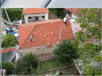 Κακοκαιρία Elias: Επισκεύαζε τη στέγη του σπιτιού του από την χαλαζόπτωση και έπεσε στο κενό