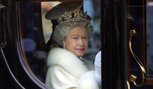 Βασίλισσα Ελισάβετ: Ποιος είναι ο κορυφαίος γιατρός που φροντίζει την υγεία της