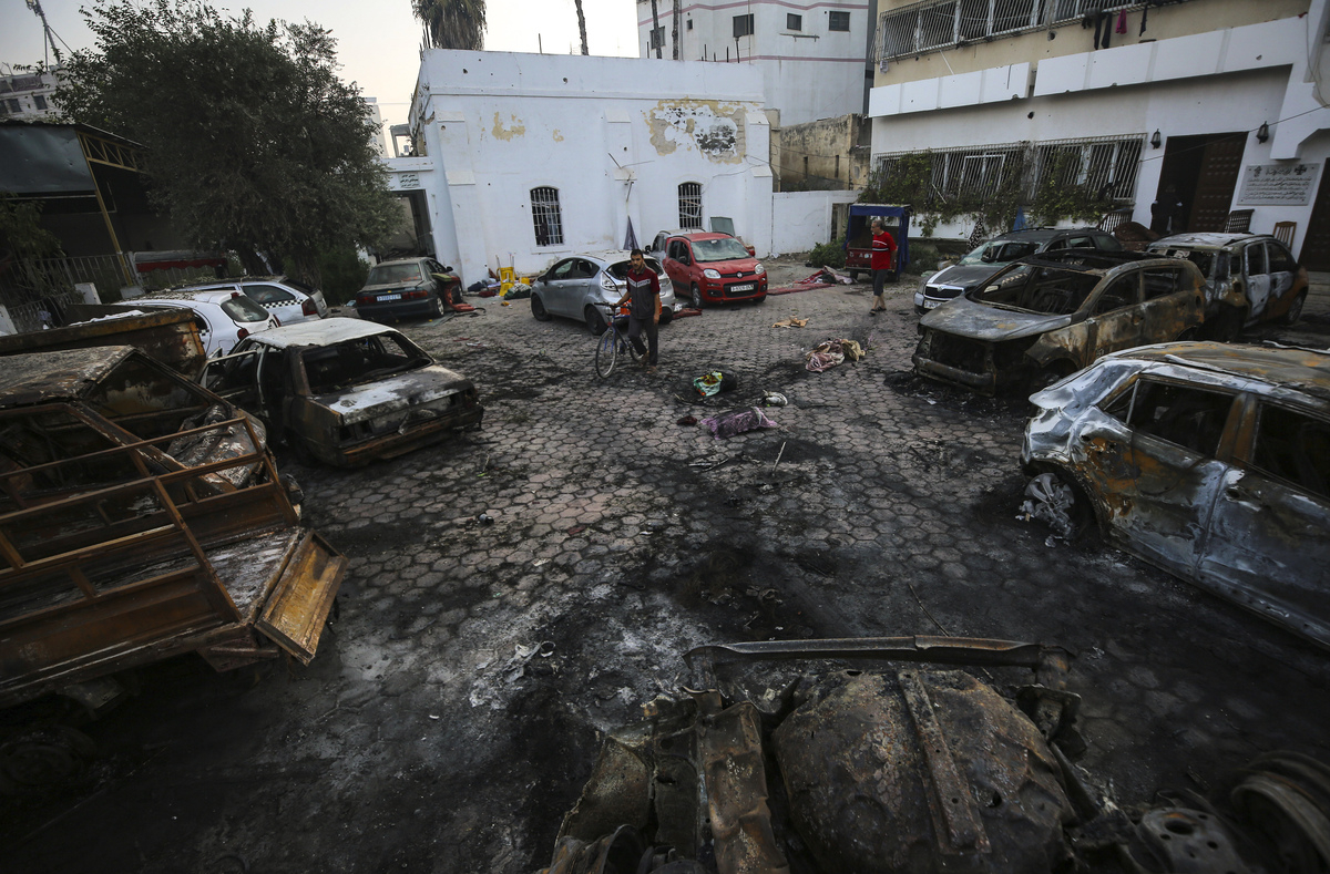 Ποιος έριξε τη βόμβα στο νοσοκομείο της Γάζας - Έρευνα BBC σε βίντεο και εικόνες