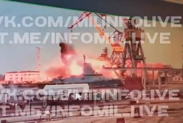 Κριμαία: Η στιγμή που πύραυλος Scalp ανατινάζει τη ρωσική κορβέτα Askold (βίντεο)