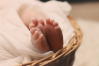 Τραγωδία στον Βόλο: Πέθανε βρέφος 80 λεπτά μετά τη γέννησή του