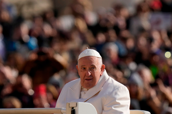 Ιταλία: Στο νοσοκομείο ο πάπας Φραγκίσκος με αναπνευστικά προβλήματα