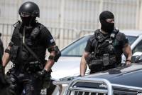 Συναγερμός στην Αντιτρομοκρατική: Βρήκε όπλα και εκρηκτικά στο Κουκάκι - Τρεις συλλήψεις