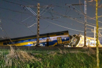 Εκτροχιασμός τρένου στην Ολλανδία με έναν νεκρό και πολλούς τραυματίες - Φωτογραφίες