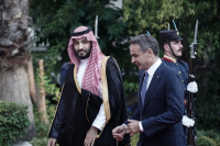 Συνάντηση Μητσοτάκη με τον διάδοχο του θρόνου της Σαουδικής Αραβίας