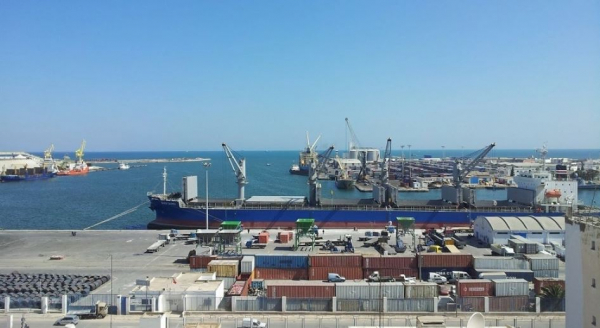 Τυνησία: Βυθίστηκε δεξαμενόπλοιο - Διασώθηκαν τα επτά μέλη του πληρώματος