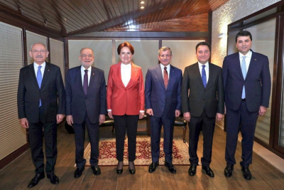 Με μενού τον… Ερντογάν: Ο δείπνος των έξι ηγετών της αντιπολίτευσης στην Τουρκία