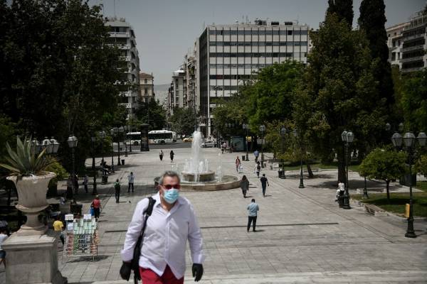 Τσιόδρας: Σε πόσες μέρες θα «μηδενίσει» το R0 στην Ελλάδα