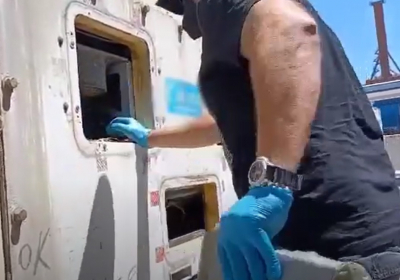 Από Εκουαδόρ με προορισμό Κύπρο: Μπλόκο σε 17,5 κιλά κοκαΐνης στον Πειραιά (βίντεο)