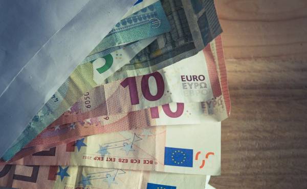 Επίδομα 534 ευρώ: Ποιοι θα δουν λεφτά στην πληρωμή Αυγούστου