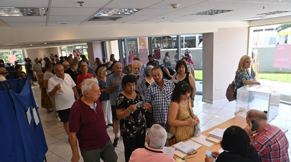 Εκλογές ΣΥΡΙΖΑ: Πάει για συμμετοχή-ρεκόρ, ψηφίζουν 250 το λεπτό - 26.000 έως τις 10:30 π.μ.