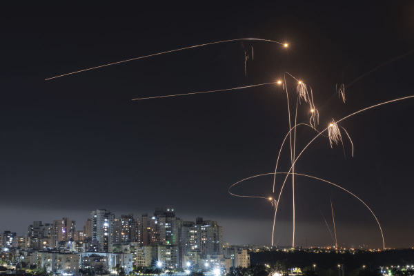Αναχαιτίστηκε από το Ισραήλ η μαζική επίθεση του Ιράν με drones και πυραύλους - Φόβοι για την επόμενη ημέρα
