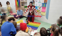 Θεσσαλονίκη: Drag Queens διάβασαν παραμύθια σε παιδιά - Μεγάλη συμμετοχή στην εκδήλωση