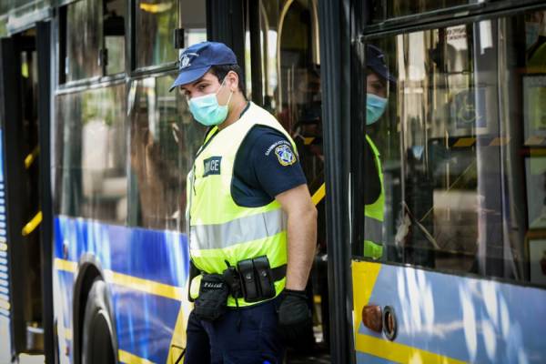 Κορονοϊός: Μπαράζ ελέγχων - 509 παραβάσει για μη χρήση μάσκας σε ένα 24ωρο