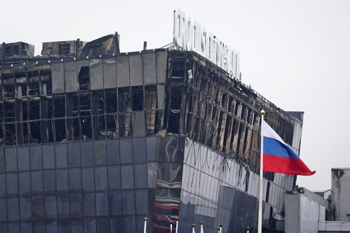 To Κρεμλίνο απαντά για την «αποτυχία» των υπηρεσιών ασφαλείας: «Χρειάζεται διεθνής συνεργασία κατά της τρομοκρατίας αλλά δεν υπάρχει»