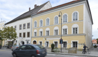 Αυστρία: Αντιδράσεις για τη μετεγκατάσταση αστυνομικού τμήματος στο σπίτι που γεννήθηκε ο Χίτλερ