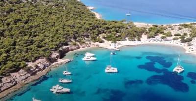 Μονή: Το μοναδικό νησί του Σαρωνικού με τους ιδιαίτερους κατοίκους
