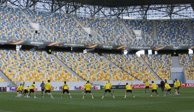 Ουκρανία: Το γήπεδο του Euro 2012 που μετατράπηκε σε καταφύγιο προσφύγων
