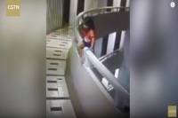 Πεντάχρονη υπνοβάτης έπεσε από τον 11o όροφο και επέζησε