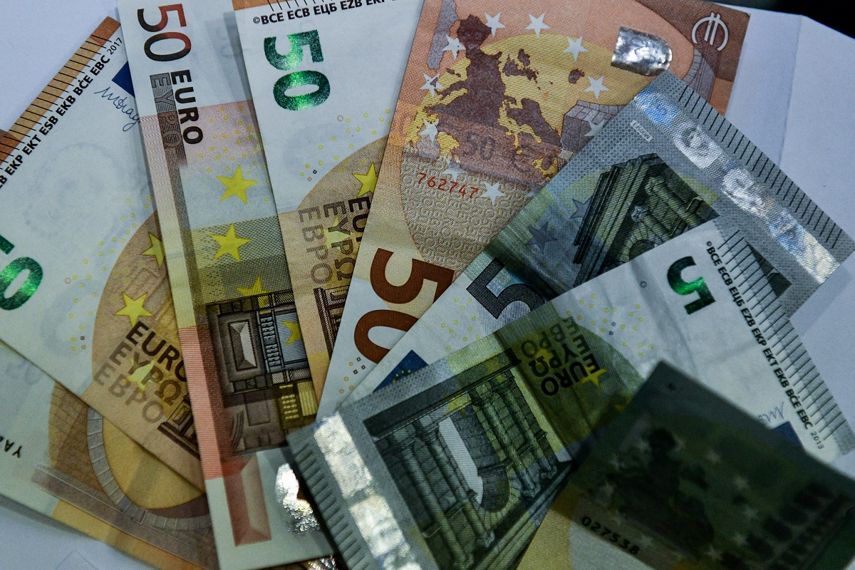Πληρωμές 100 έως 3.000 ευρώ σε φορολογούμενους - Οι πρώτες αποφάσεις