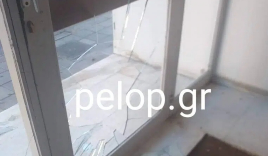 Τρόμος στην Πάτρα: Οδηγός πήγε να πατήσει νεαρή, την ακολούθησε και έσπασε την είσοδο της πολυκατοικίας της