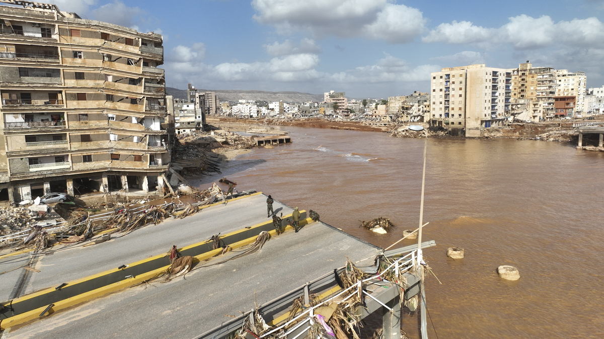 Δραματική η κατάσταση στη Λιβύη: Πόλη φάντασμα η Ντέρνα - 10.000 αγνοούμενοι